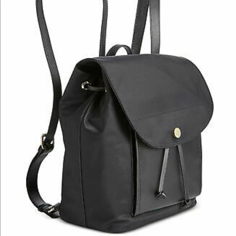 Calvin Klein adjustable mini backpack (BLACK)